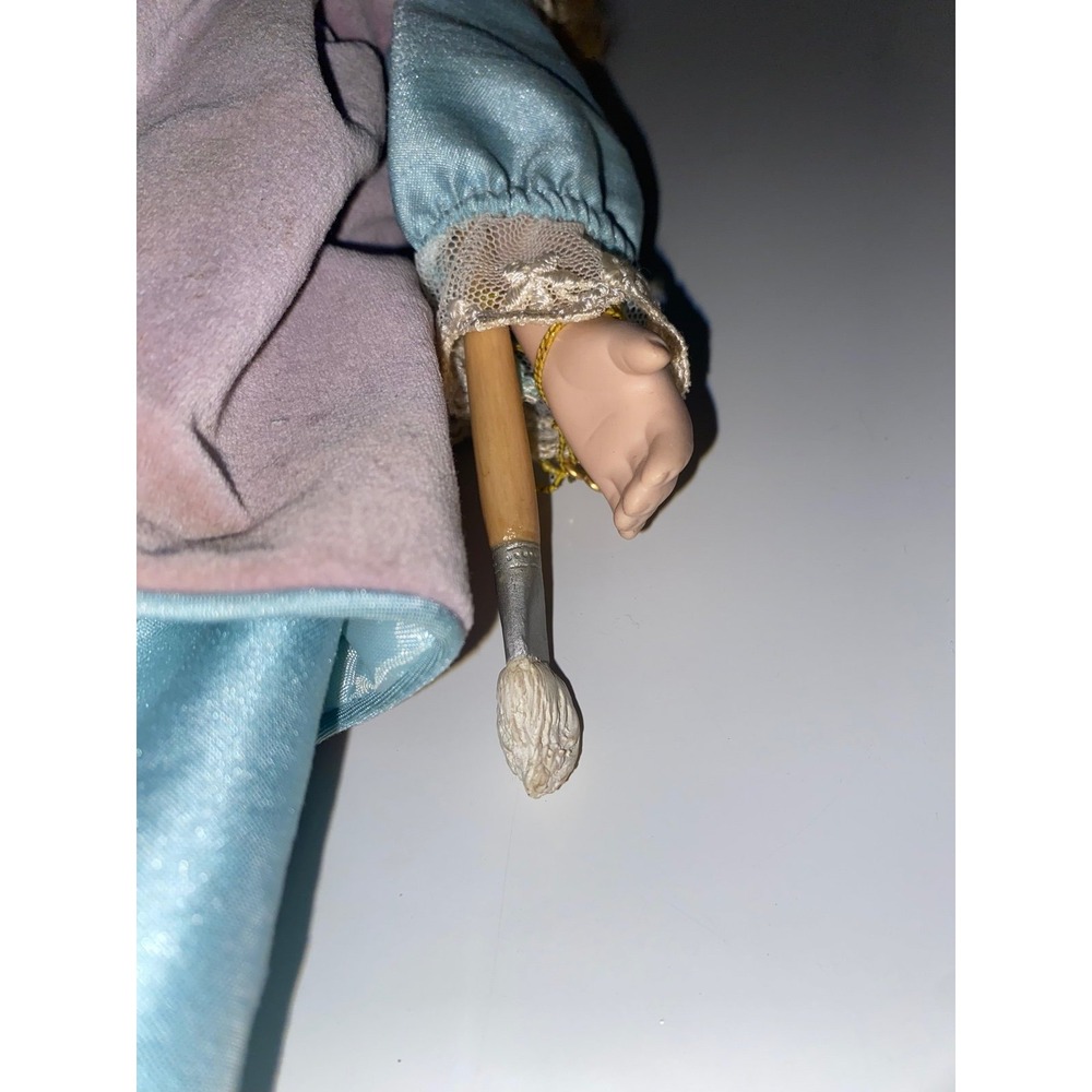 Brass Key‎ Porcelain Doll - Picture 8 of 8